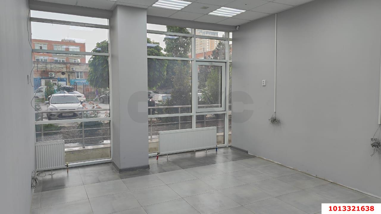 Фото №3: Коммерция 92 м² - Краснодар, Центральный, мкр. Центральный внутригородской округ, ул. Коммунаров, 268