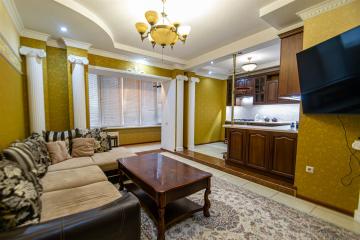 Фото №1: 3-комнатная квартира 69 м² - Яблоновский, мкр. имени Петра Метальникова, ул. Лаухина, 2