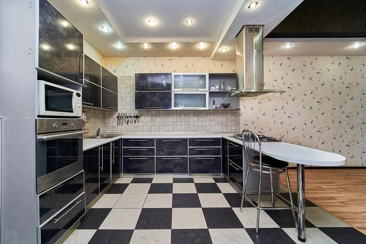 Фото №2: Дом 350 м² + 4.23 сот. - Краснодар, Прикубанский внутригородской округ, Калинино, мкр. Завод Радиоизмерительных Приборов, ул. Тебердинская, 20