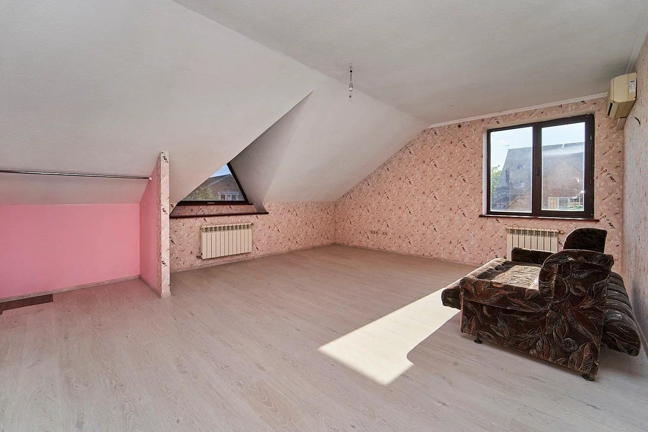 Фото №6: Дом 350 м² + 4.23 сот. - Краснодар, Прикубанский внутригородской округ, Калинино, мкр. Завод Радиоизмерительных Приборов, ул. Тебердинская, 20