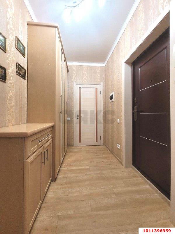 Фото №1: 1-комнатная квартира 47 м² - Краснодар, Прикубанский внутригородской округ, Завод Радиоизмерительных Приборов, мкр. Музыкальный, ул. имени Ф.И. Шаляпина, 32/1