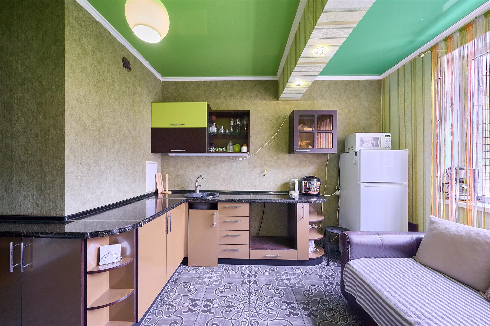 Фото №4: 2-комнатная квартира 65 м² - Краснодар, Прикубанский внутригородской округ, Завод Радиоизмерительных Приборов, мкр. Музыкальный, ул. имени Сергея Есенина, 94