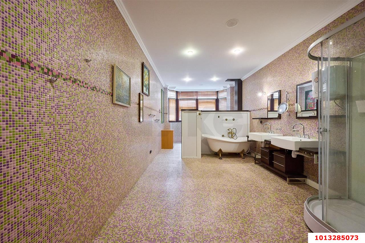 Фото №17: 4-комнатная квартира 154 м² - Краснодар, Центральный, ул. Володи Головатого, 302