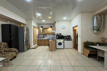 Фото №1: 3-комнатная квартира 98 м² - Российский, мкр. Прикубанский внутригородской округ, ул. Волховская, 8