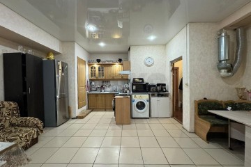 Фото №1: 3-комнатная квартира 98 м² - Российский, мкр. Прикубанский внутригородской округ, ул. Волховская, 8