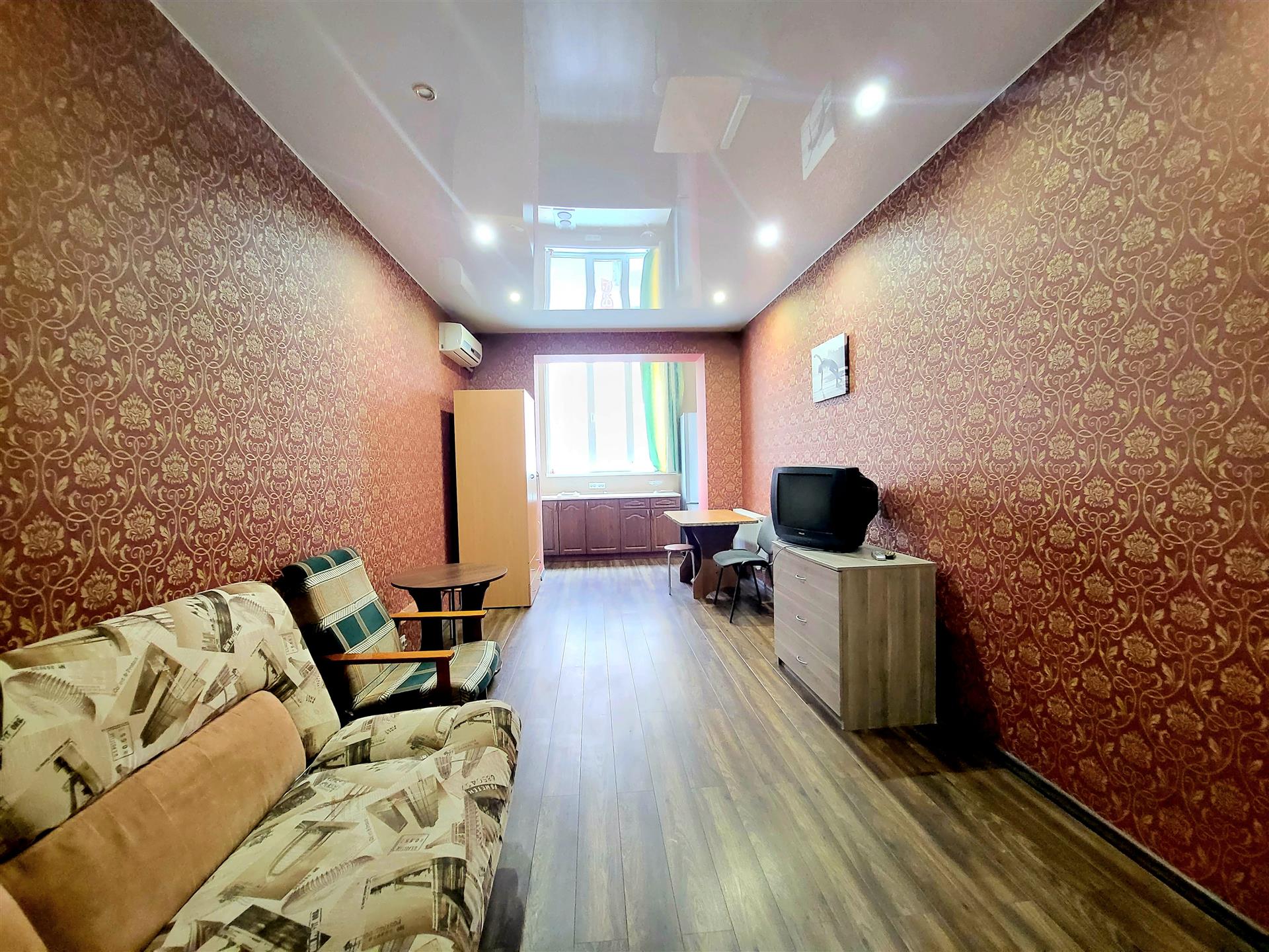 Фото №2: Студия 31 м² - Краснодар, Прикубанский внутригородской округ, Завод Радиоизмерительных Приборов, мкр. Музыкальный, ул. имени Сергея Есенина, 108/1к2