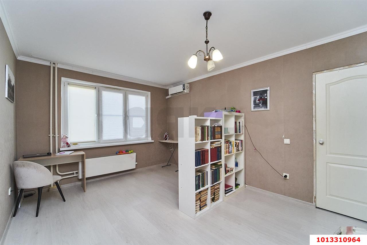 Фото №1: 1-комнатная квартира 37 м² - Краснодар, Восточно-Кругликовский, ул. Героев-Разведчиков, 30