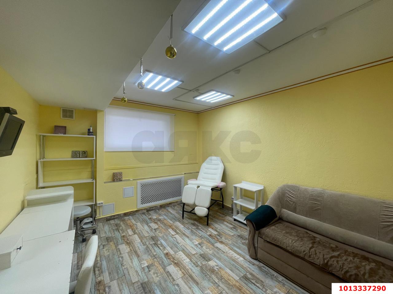 Фото №3: Коммерция 14 м² - Краснодар, Прикубанский внутригородской округ, мкр. Молодёжный, ул. Душистая, 43