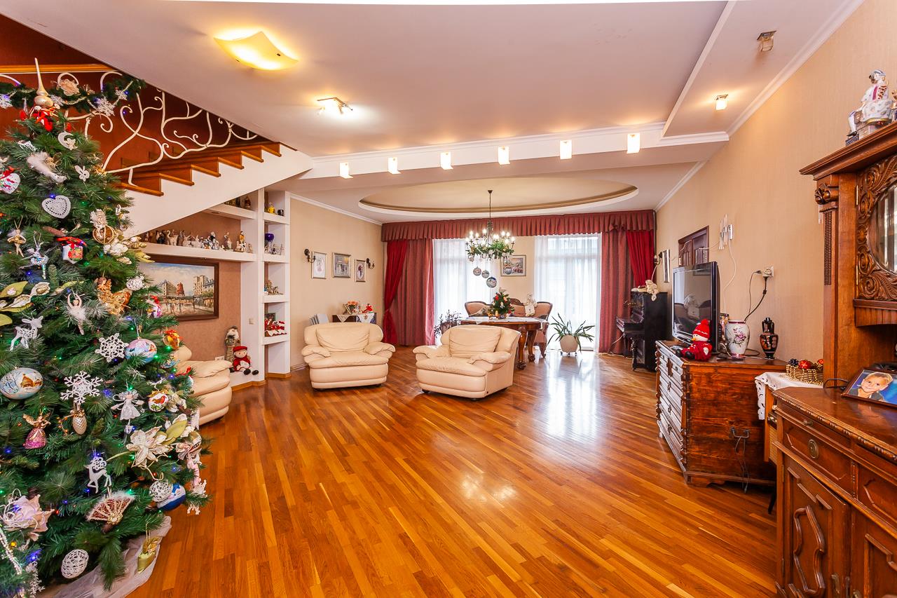 Фото №3: Дом 333 м² + 8 сот. - Краснодар, Прикубанский внутригородской округ, Завод Радиоизмерительных Приборов, п. Калинино, ул. Астраханская, 33