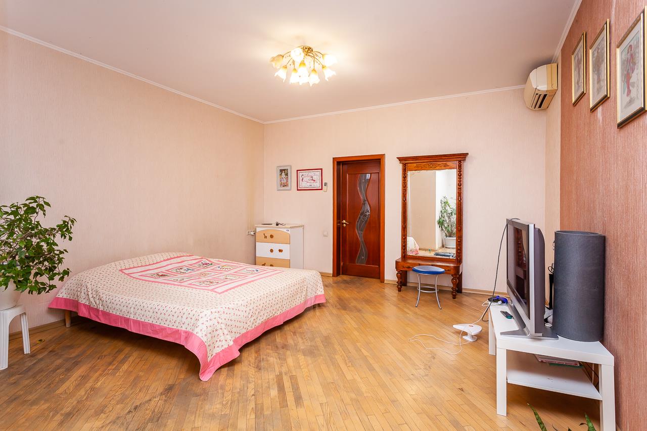 Фото №10: Дом 333 м² + 8 сот. - Краснодар, Прикубанский внутригородской округ, Завод Радиоизмерительных Приборов, п. Калинино, ул. Астраханская, 33