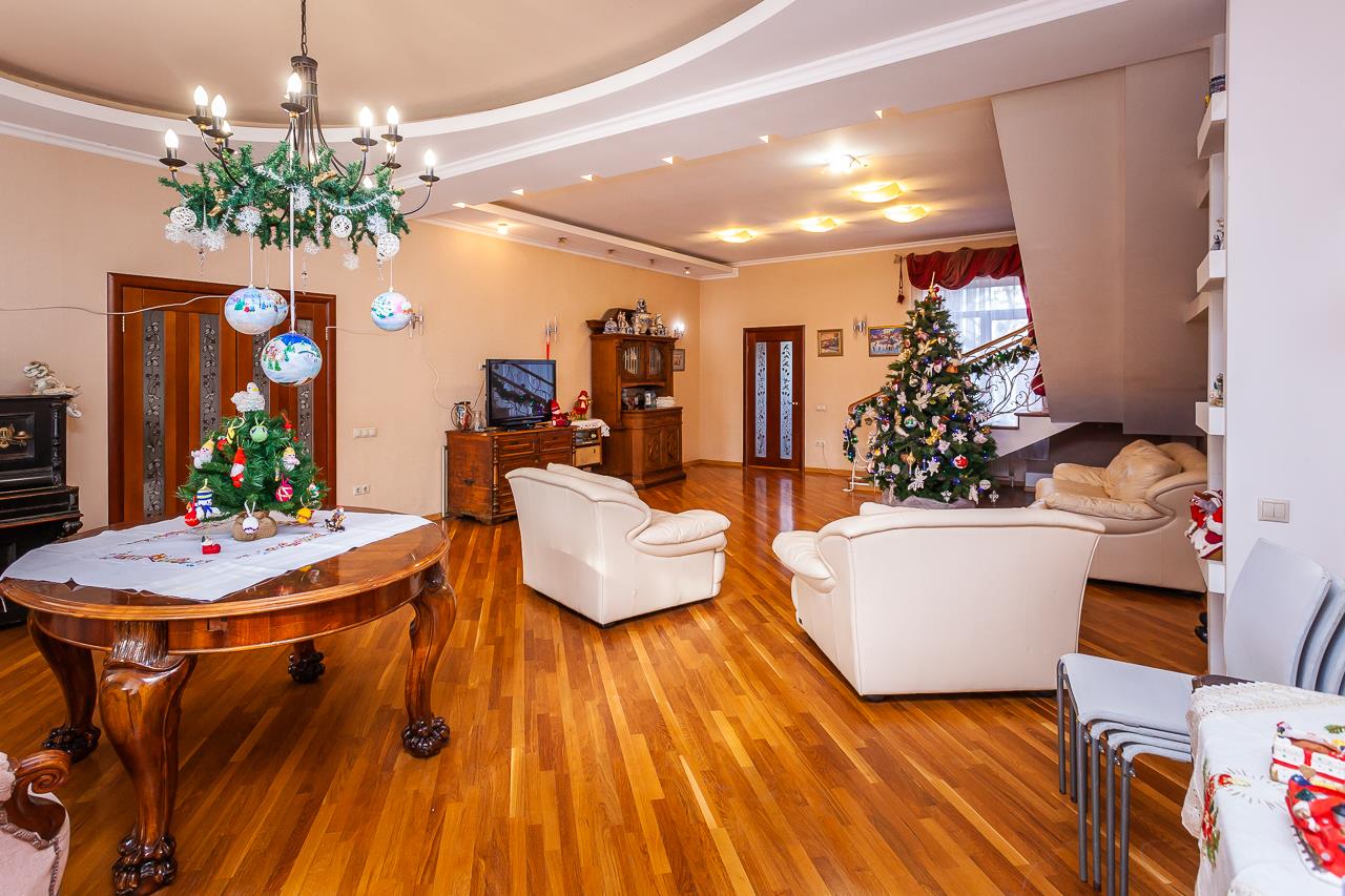 Фото №2: Дом 333 м² + 8 сот. - Краснодар, Прикубанский внутригородской округ, Завод Радиоизмерительных Приборов, п. Калинино, ул. Астраханская, 33