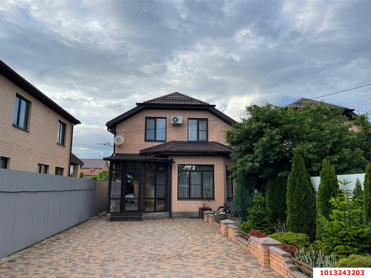 Фото №1: Дом 115 м² + 4.2 сот. - Знаменский, мкр. Карасунский внутригородской округ, ул. Платиновая, 1