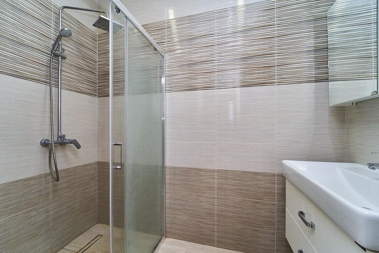 Фото №3: Дом 97 м² + 5.43 сот. - Краснодар, Прикубанский внутригородской округ, мкр. Славянский, ул. имени Баумана, 18