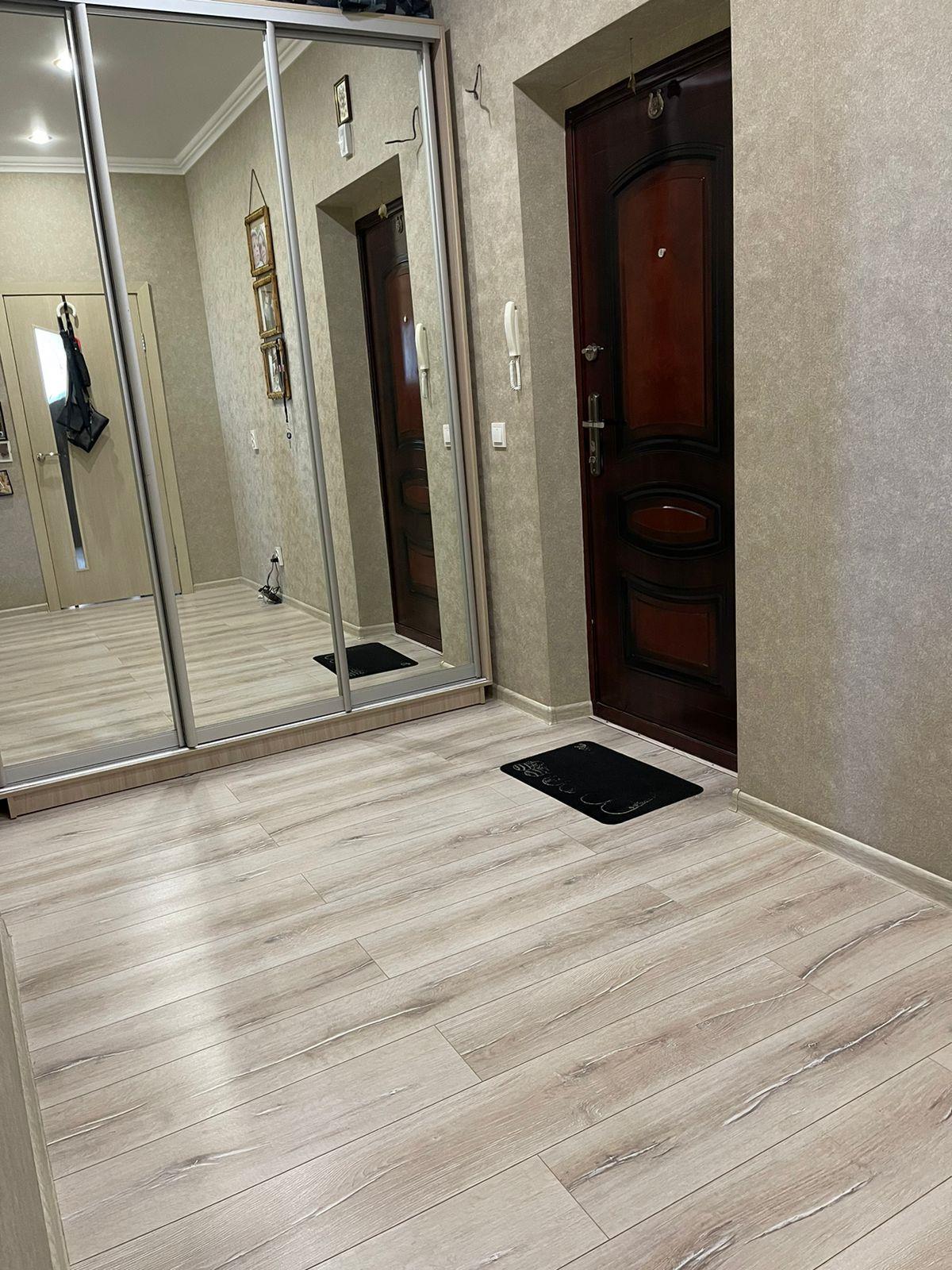 Фото №13: 2-комнатная квартира 56 м² - Краснодар, Западный внутригородской округ, мкр. Юбилейный, ул. 70-летия Октября, 1/6