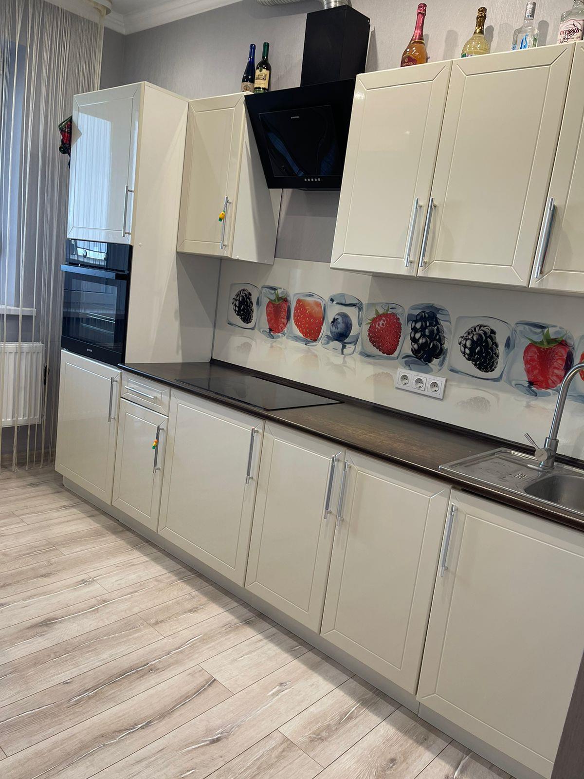 Фото №3: 2-комнатная квартира 56 м² - Краснодар, Западный внутригородской округ, мкр. Юбилейный, ул. 70-летия Октября, 1/6