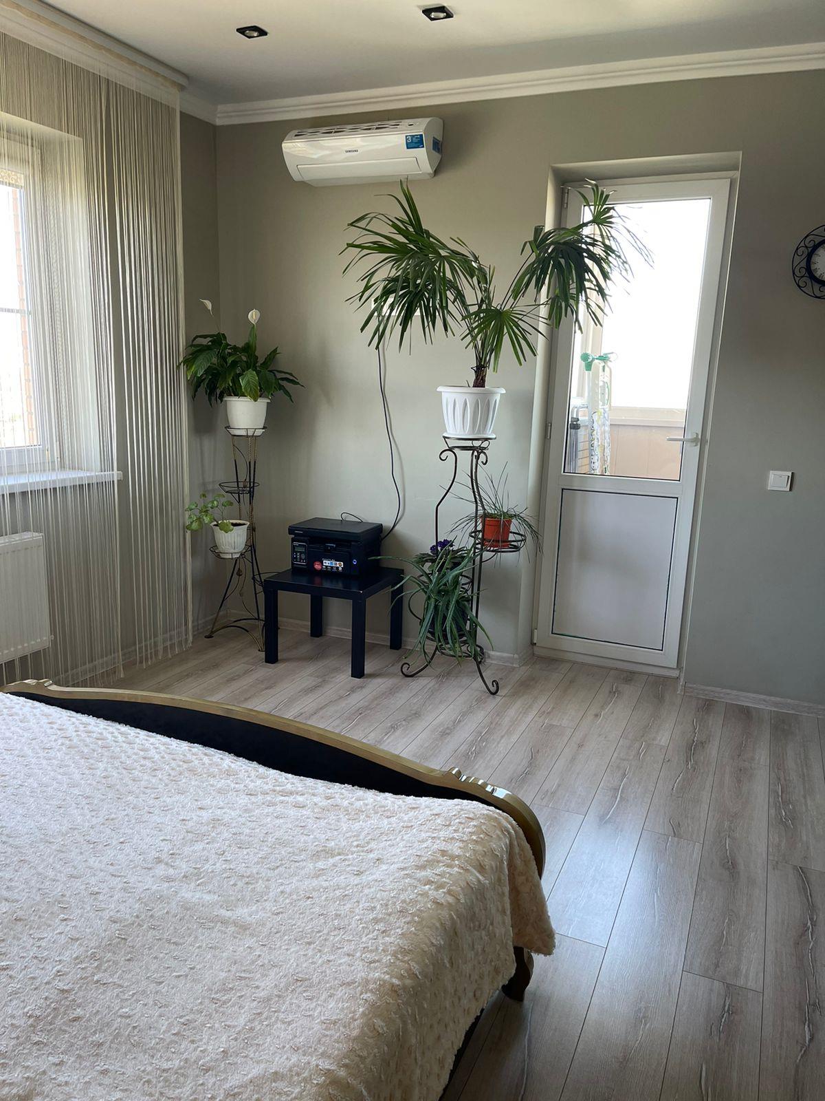 Фото №8: 2-комнатная квартира 56 м² - Краснодар, Западный внутригородской округ, мкр. Юбилейный, ул. 70-летия Октября, 1/6