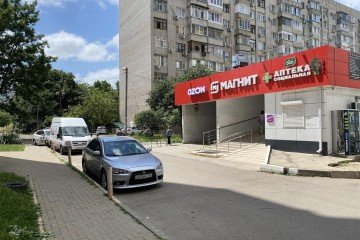 Фото №1: Торговое помещение 1105 м² - Краснодар, ж/м Пашковский, ул. Фадеева, 415