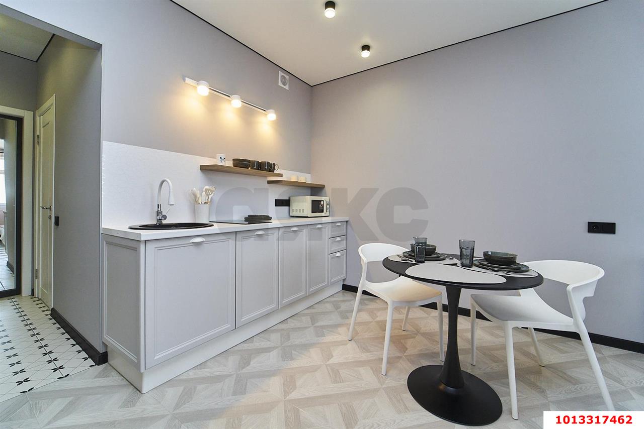 Фото №7: 1-комнатная квартира <span class="whitespace-nowrap">32 м²</span>, <span class="whitespace-nowrap">10/11 эт.</span> - Краснодар, Прикубанский внутригородской округ, мкр. Музыкальный, ул. имени Сергея Есенина, 127/2