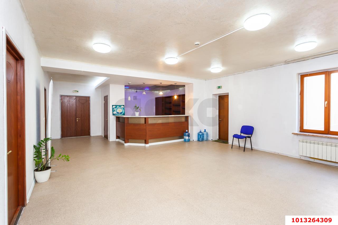 Фото №12: Коммерция 969 м² - Краснодар, Прикубанский внутригородской округ, мкр. Фестивальный, ул. Гагарина, 170/1