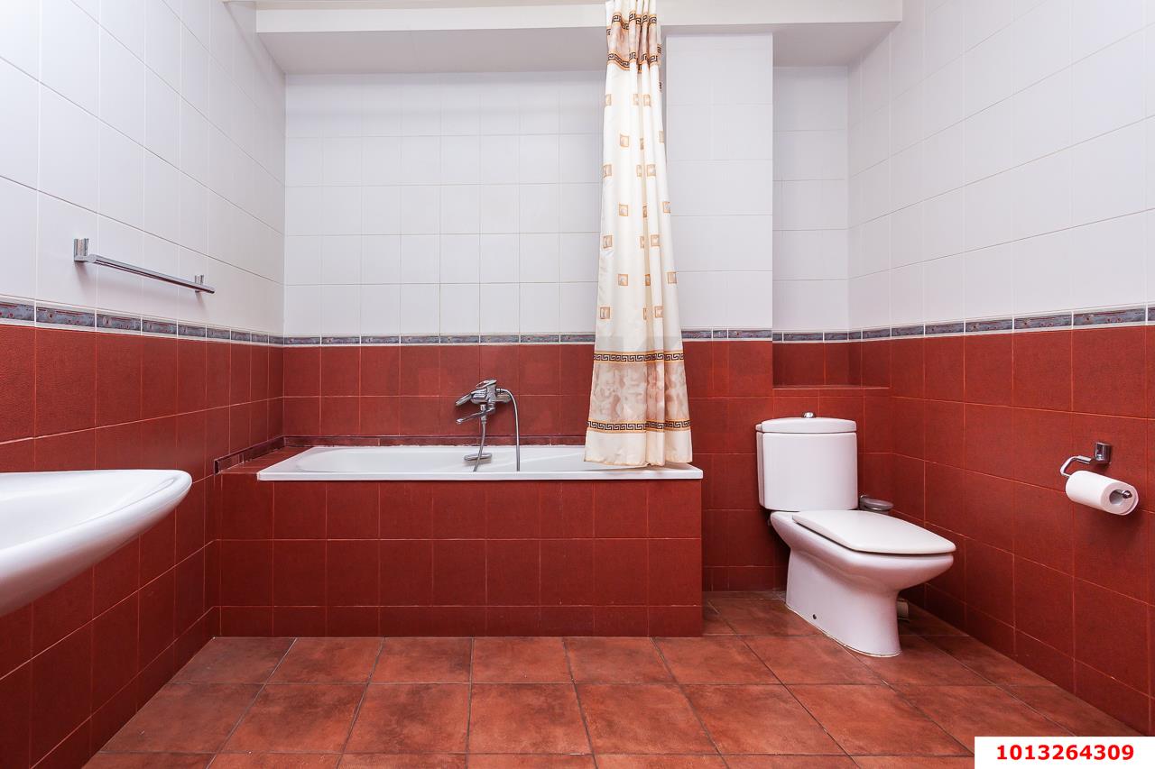 Фото №9: Коммерция 969 м² - Краснодар, Прикубанский внутригородской округ, мкр. Фестивальный, ул. Гагарина, 170/1