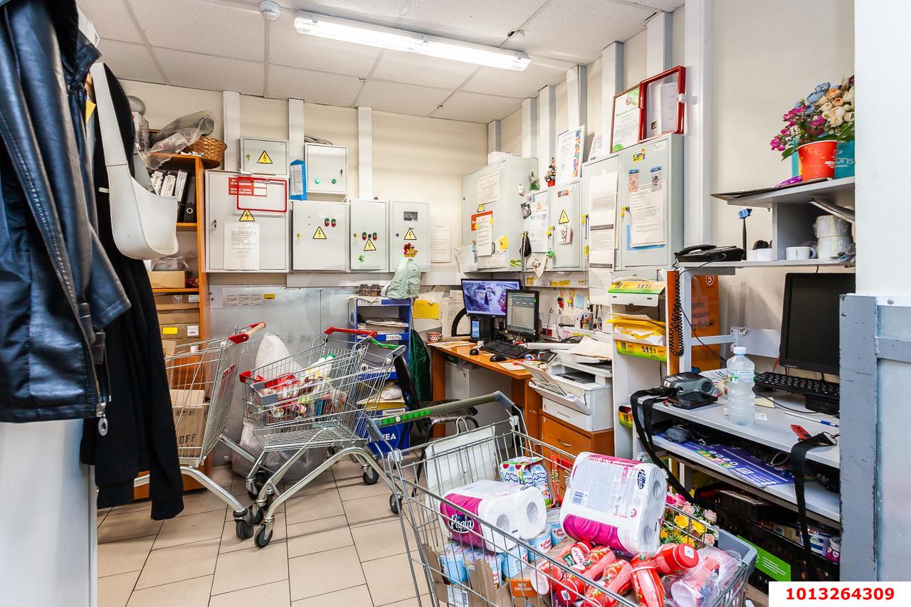 Фото №20: Коммерция 969 м² - Краснодар, Прикубанский внутригородской округ, мкр. Фестивальный, ул. Гагарина, 170/1