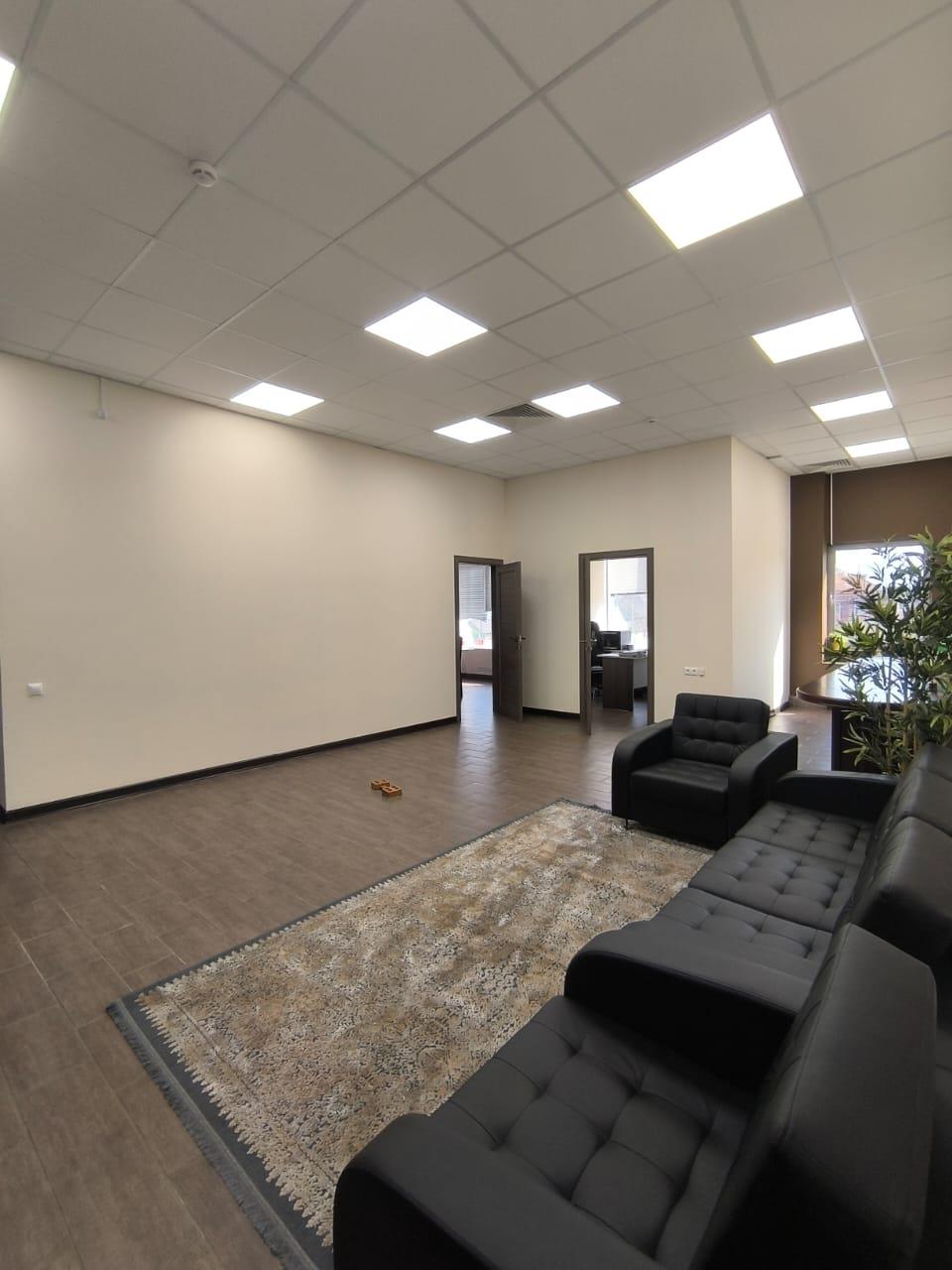 Фото №13: Коммерция 1104 м² - Майкоп, ул. Кубанская, 300