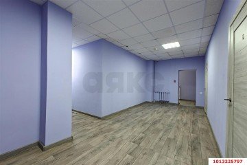 Фото №3: Офисное помещение 500 м² - Краснодар, мкр. Центральный, ул. Северная, 303