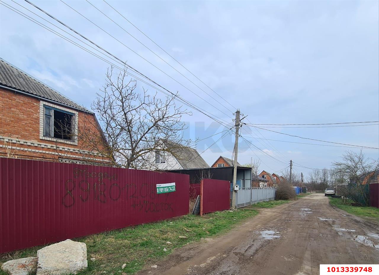 Фото №1: Дом 82 м² + 4.4 сот. - Первомаец, ул. Центральная, 216