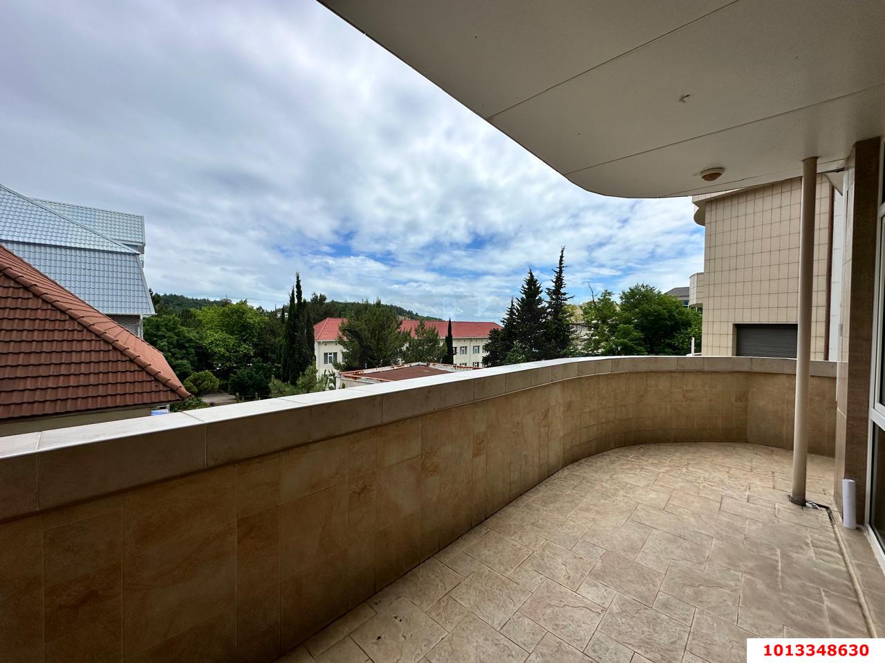 Фото №1: 4-комнатная квартира 124 м² - Ольгинка, ул. Приморская, 49