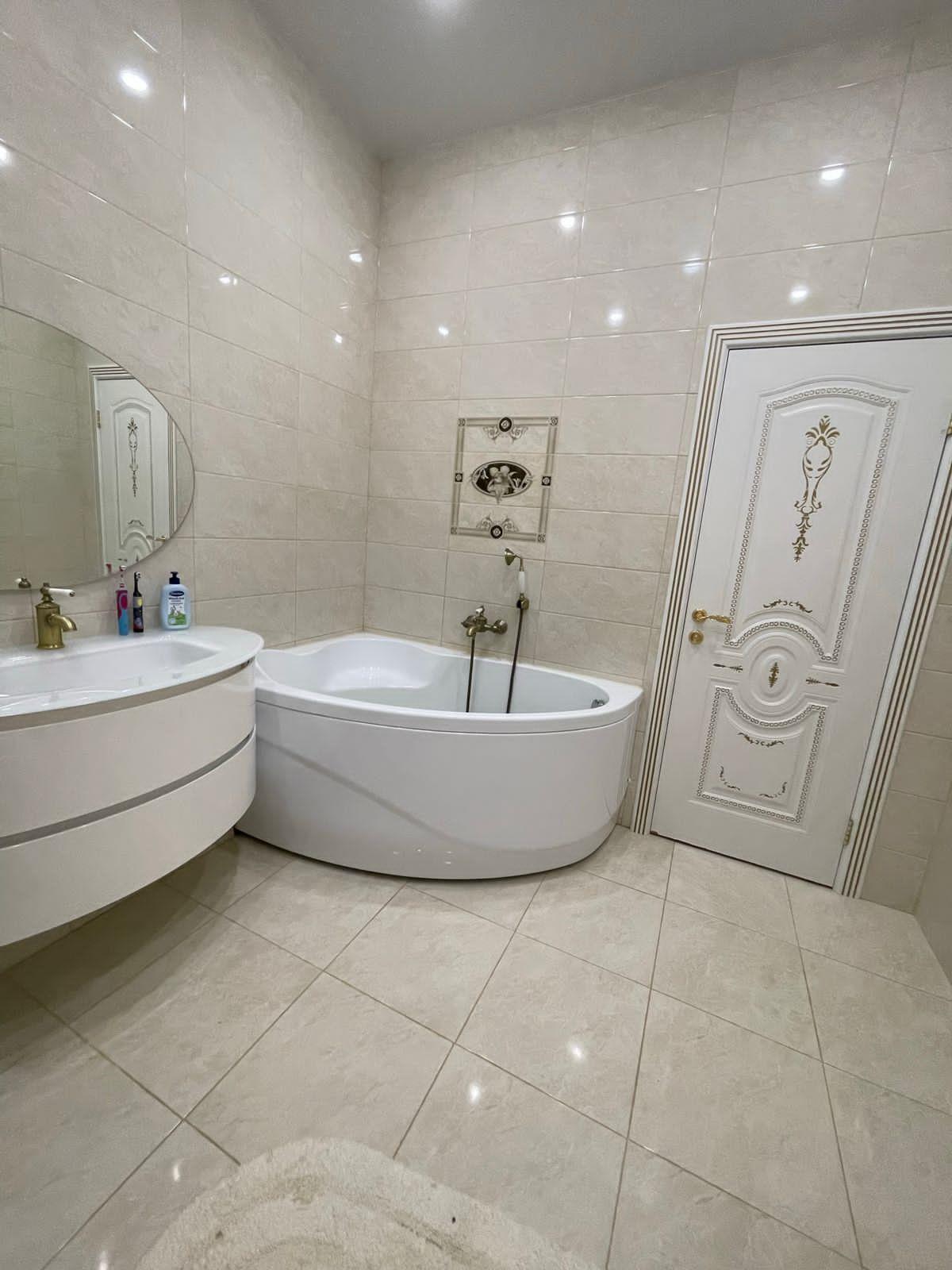 Фото №11: 3-комнатная квартира 150 м² - Краснодар, Центральный внутригородской округ, Завод Измерительных Приборов, мкр. жилой комплекс Ривьера, ул. Московская, 57/1