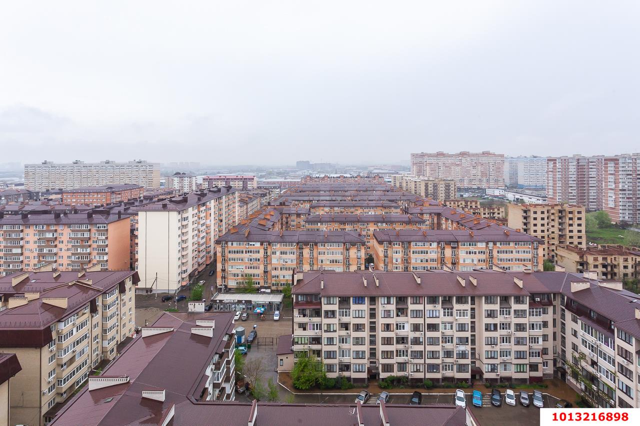 Фото №4: 1-комнатная квартира 46 м² - Краснодар, Прикубанский внутригородской округ, Завод Радиоизмерительных Приборов, имени Петра Метальникова, мкр. Музыкальный, ул. имени Сергея Есенина, 110/1