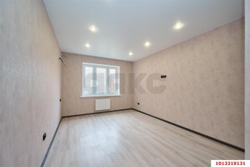 Фото №1: 1-комнатная квартира 38 м² - Краснодар, мкр. Губернский, ул. им. Героя Яцкова И.В., 19