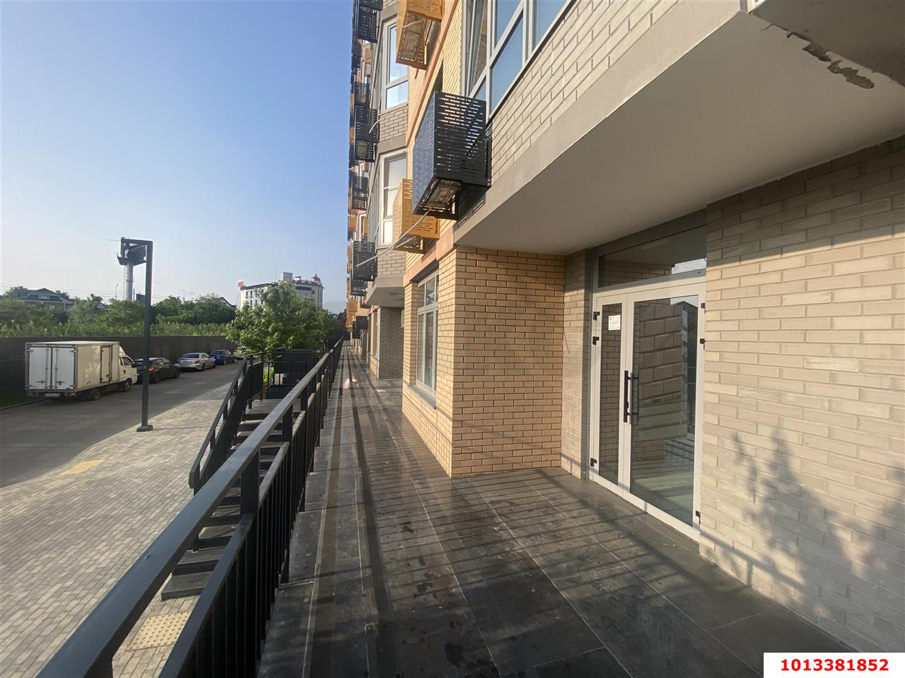 Фото №5: Торговое помещение 21 м² - Краснодар, жилой комплекс Сказка Град, ул. имени В.Н. Мачуги, 166Ак1