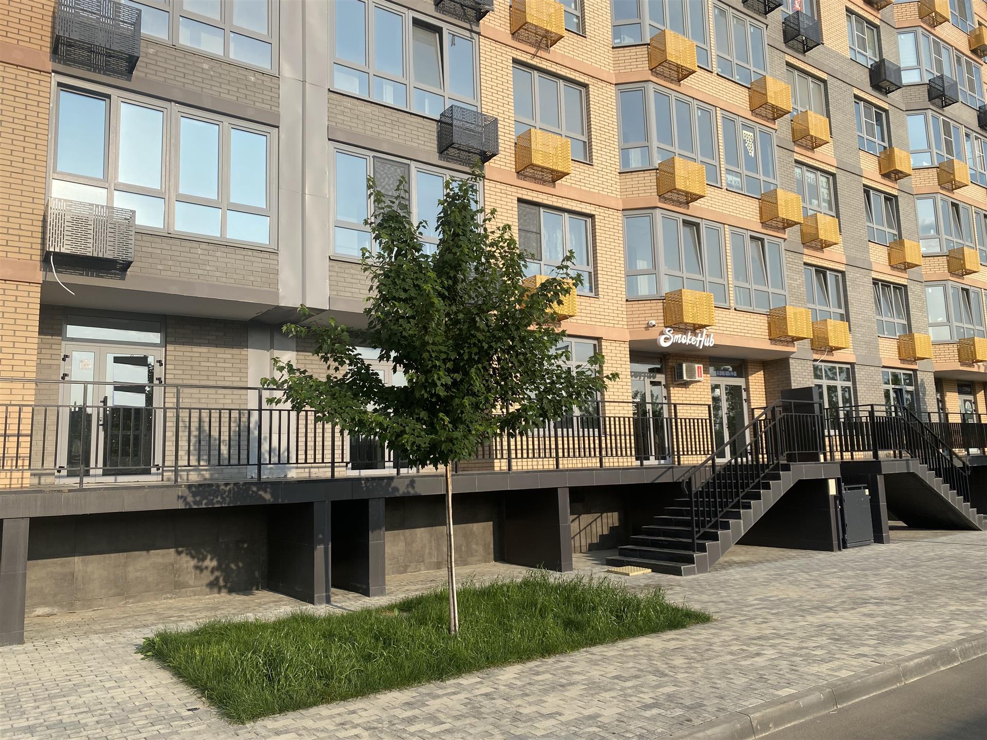 Фото №2: Коммерция 20 м² - Краснодар, жилой комплекс Сказка Град, мкр. Карасунский внутригородской округ, ул. имени В.Н. Мачуги, 166Ак1