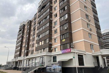 Фото №1: Торговое помещение 240 м² - Краснодар, мкр. жилой комплекс Лиговский, ул. Героя Хабибуллина, 4