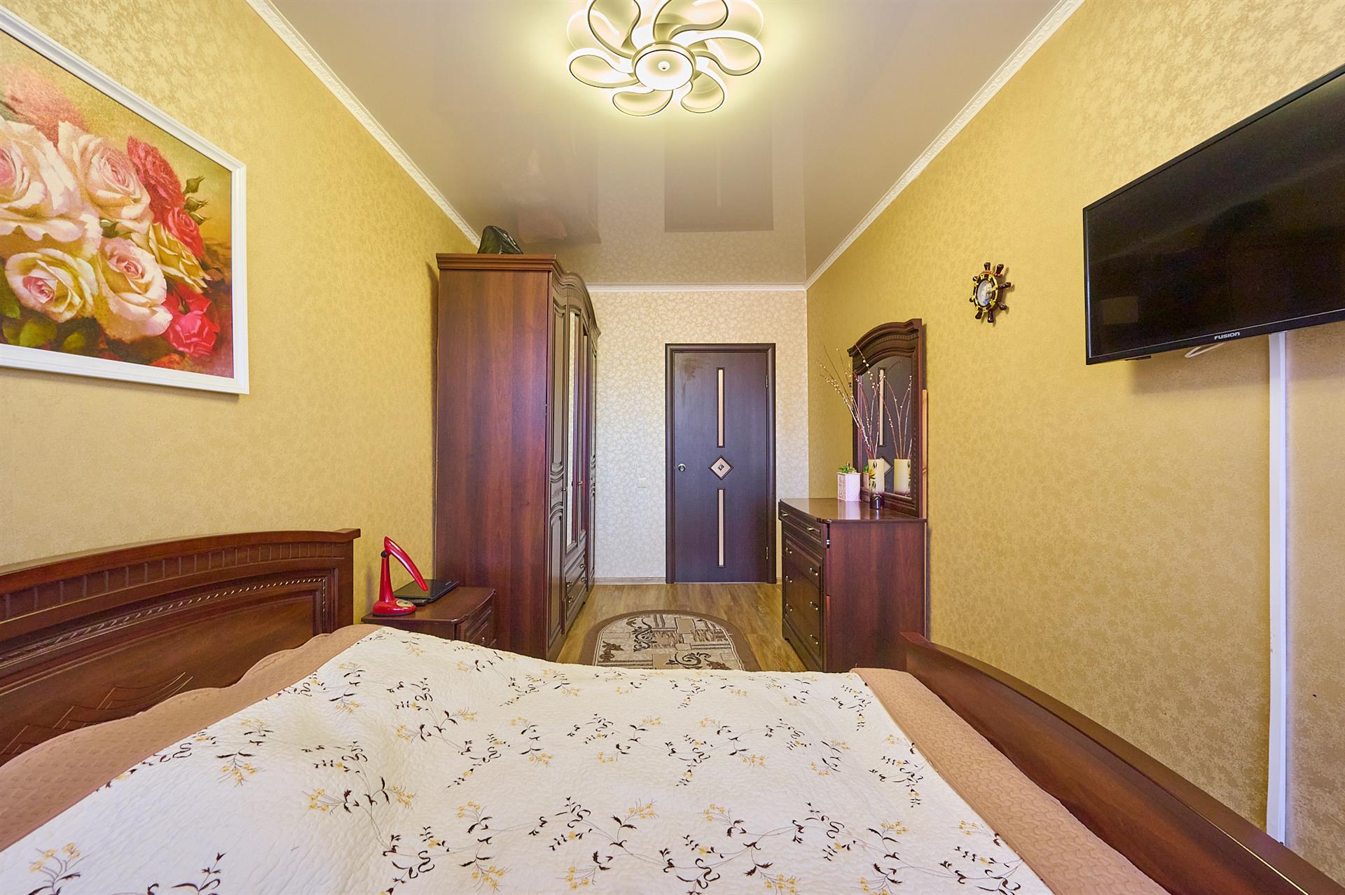 Фото №2: 2-комнатная квартира 46 м² - Краснодар, Прикубанский внутригородской округ, Завод Радиоизмерительных Приборов, мкр. Музыкальный, ул. имени Сергея Есенина, 108/2