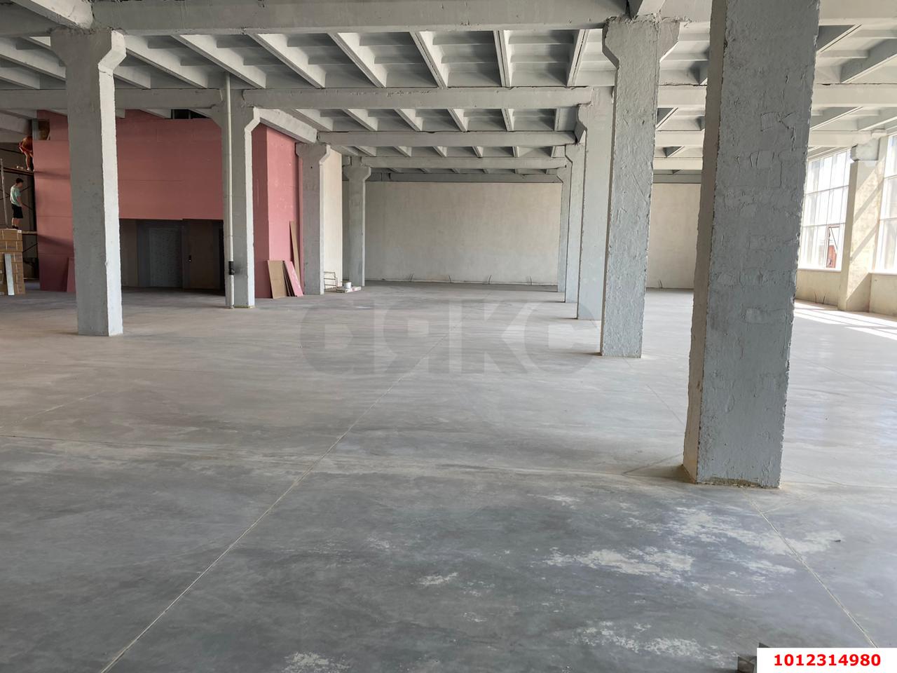 Фото №7: Офисное помещение 9000 м² - Краснодар, Центральный, ул. Красная, 176/1