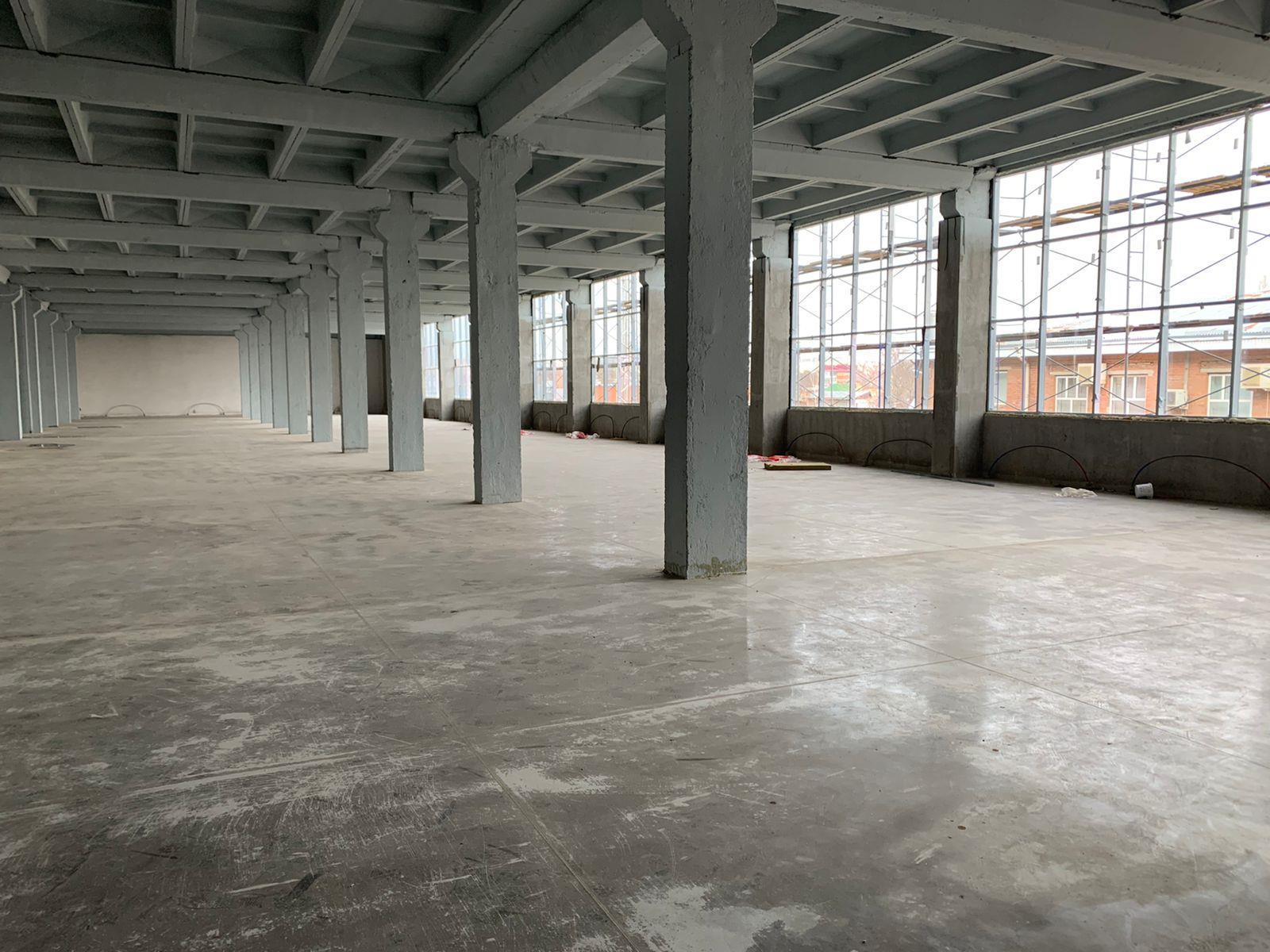 Фото №3: Коммерция 9000 м² - Краснодар, Центральный внутригородской округ, мкр. Центральный, ул. Красная, 176/1