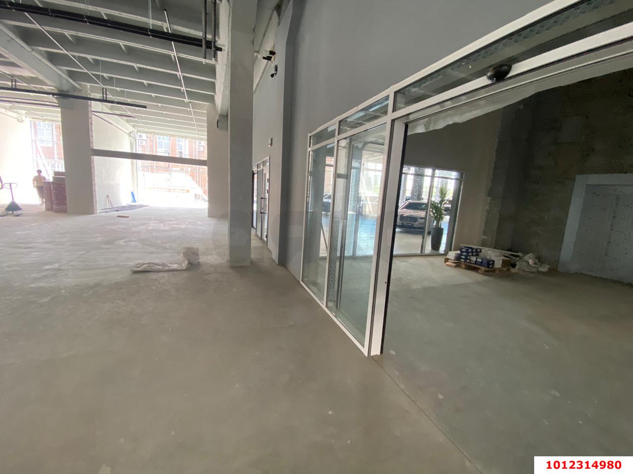 Фото №5: Офисное помещение 9000 м² - Краснодар, Центральный, ул. Красная, 176/1