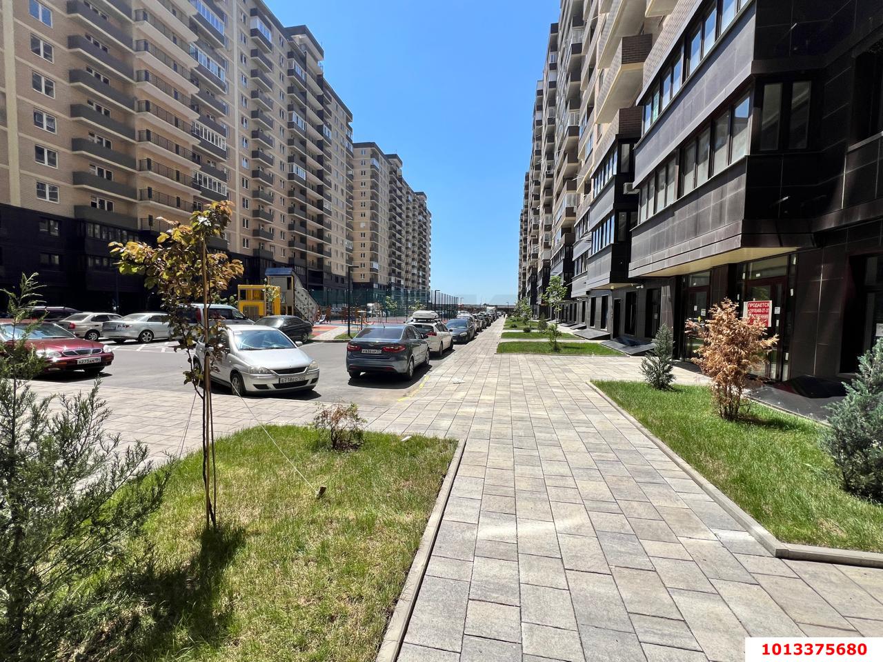 Фото №6: Торговое помещение 47 м² - Краснодар, жилой комплекс Ракурс, ул. имени Героя Ростовского, 8к7