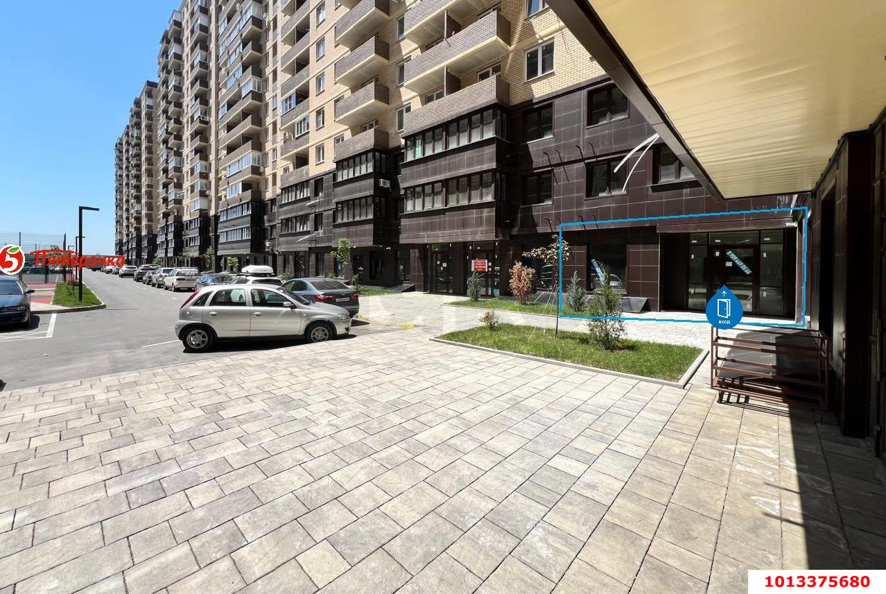 Фото №1: Торговое помещение 47 м² - Краснодар, жилой комплекс Ракурс, ул. имени Героя Ростовского, 8к7