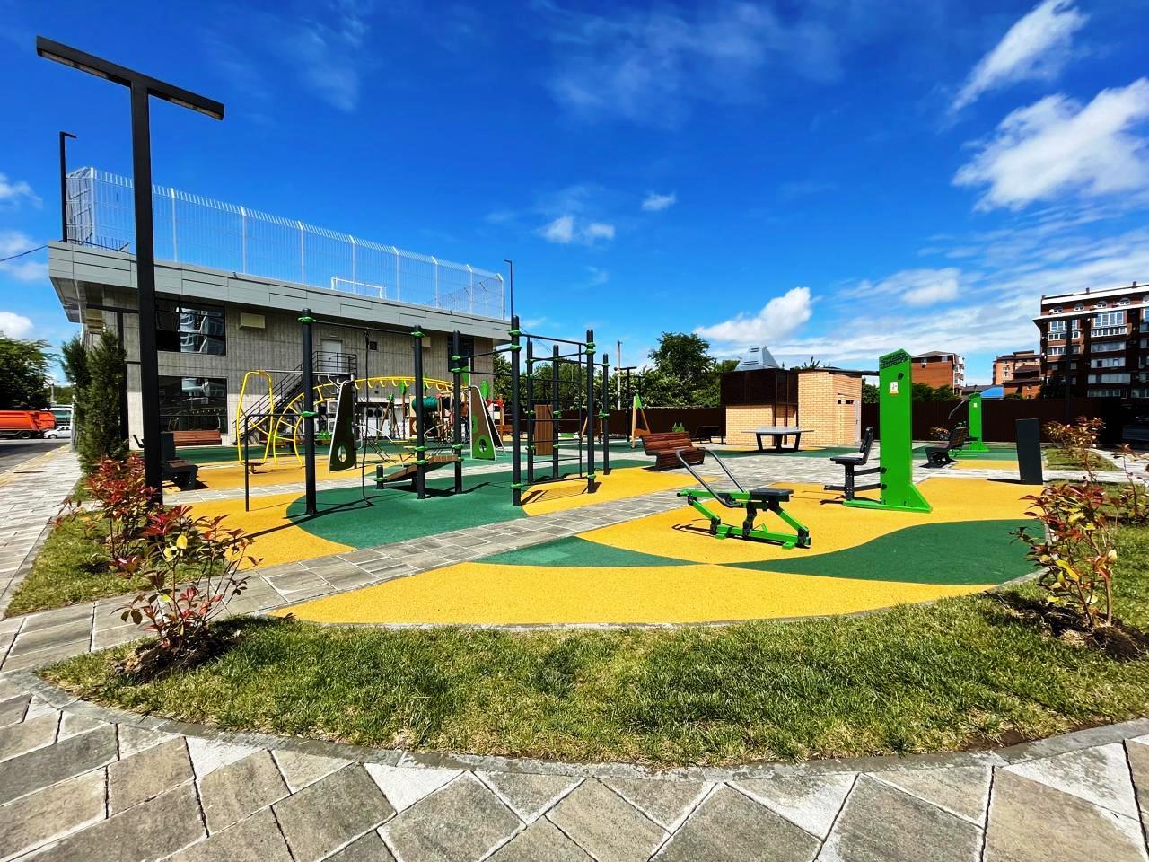 Фото №3: 2-комнатная квартира 78 м² - Краснодар, Московский, Прикубанский внутригородской округ, Завод Радиоизмерительных Приборов, мкр. Музыкальный, ул. Московская, 112