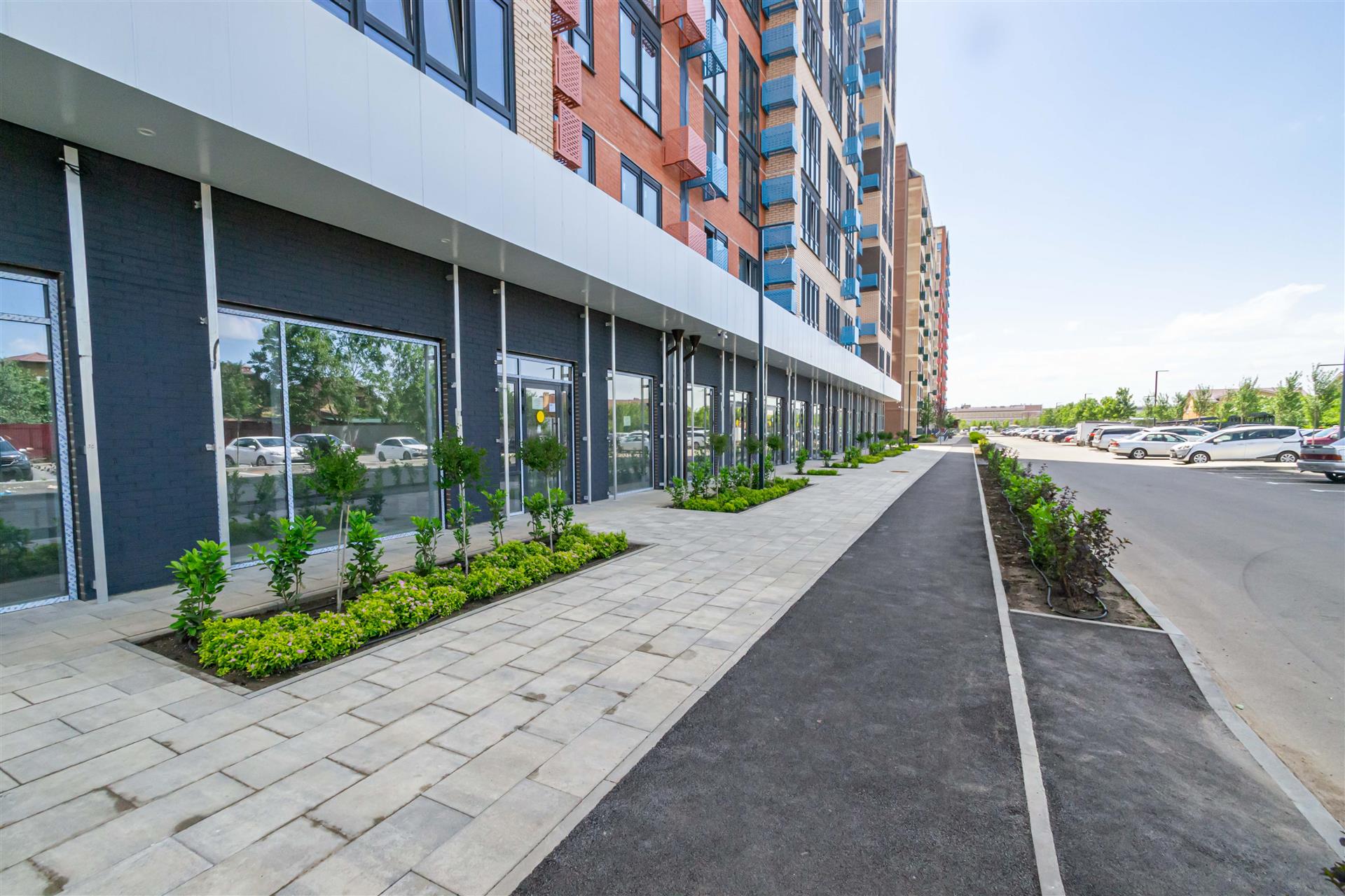 Фото №2: Коммерция 75 м² - Знаменский, Карасунский внутригородской округ, мкр. Родные Просторы, ул. Природная, 10Бк1