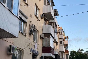 Фото №2: Комната 27 м² - Краснодар, мкр. Центральный, ул. Митрофана Седина, 2