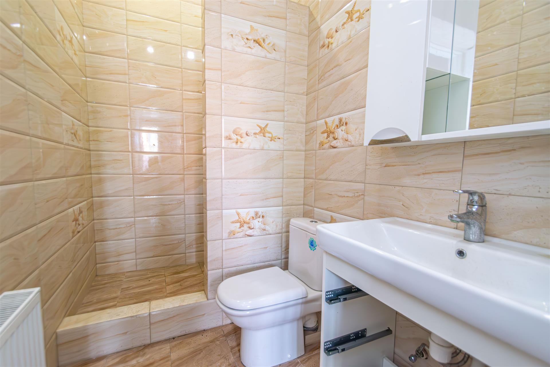 Фото №9: Дом 341 м² + 12 сот. - Краснодар, ул. Ореховая, 415