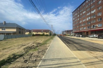 Фото №3: Коммерческая земля 10 сот. - Новая Адыгея, ул. Бжегокайская, 82