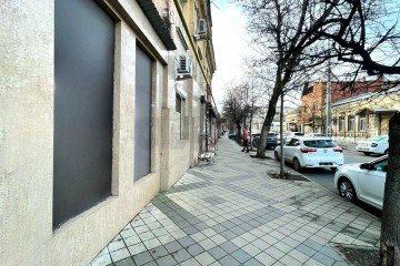 Фото №2: Торговое помещение 40 м² - Краснодар, мкр. Западный внутригородской округ, ул. Рашпилевская, 60