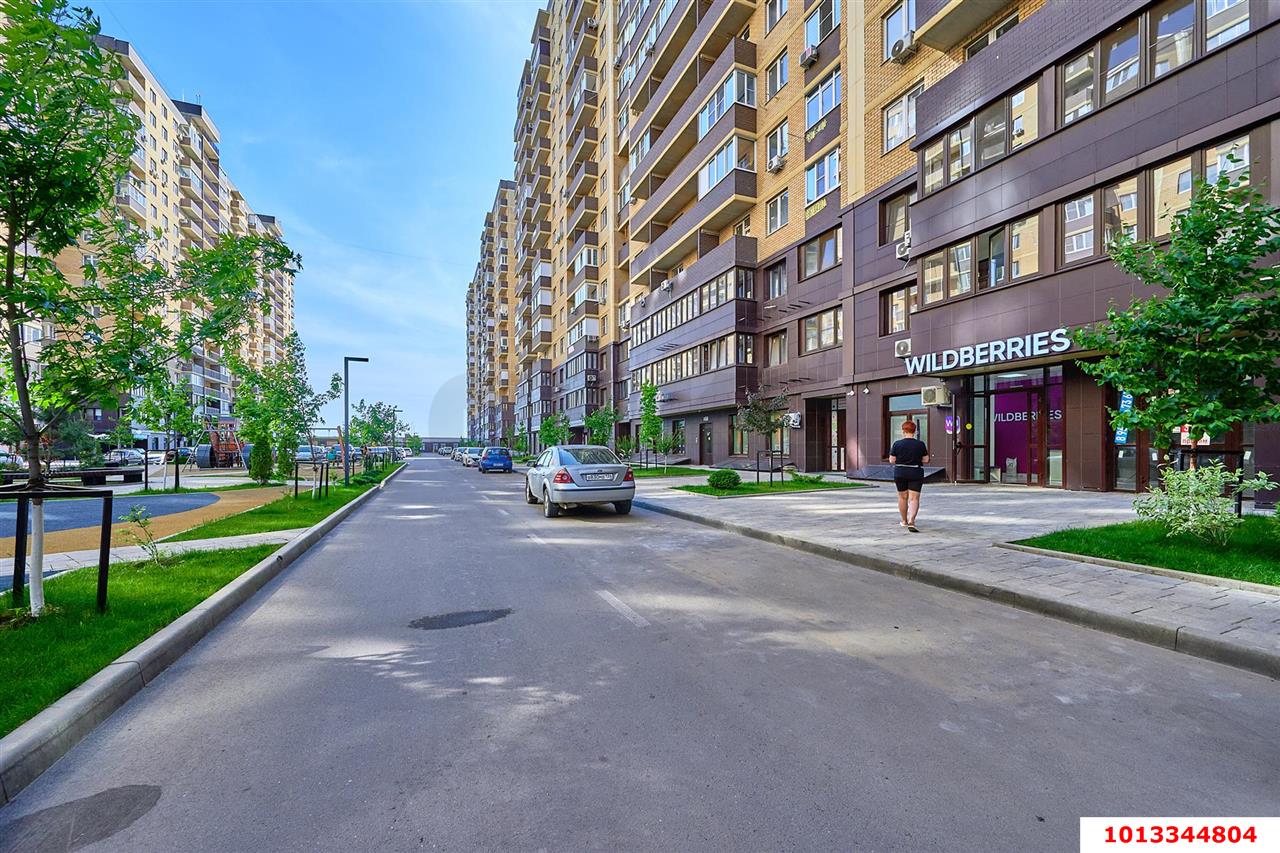 Фото №3: Торговое помещение 50 м² - Краснодар, жилой комплекс Ракурс, ул. имени Героя Ростовского, 8к3