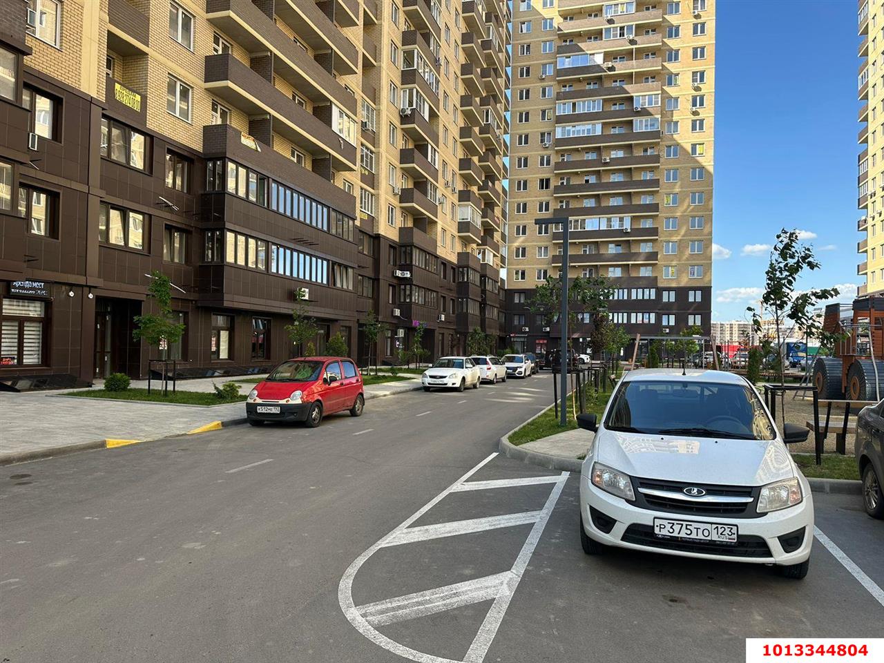 Фото №5: Торговое помещение 50 м² - Краснодар, жилой комплекс Ракурс, ул. имени Героя Ростовского, 8к3