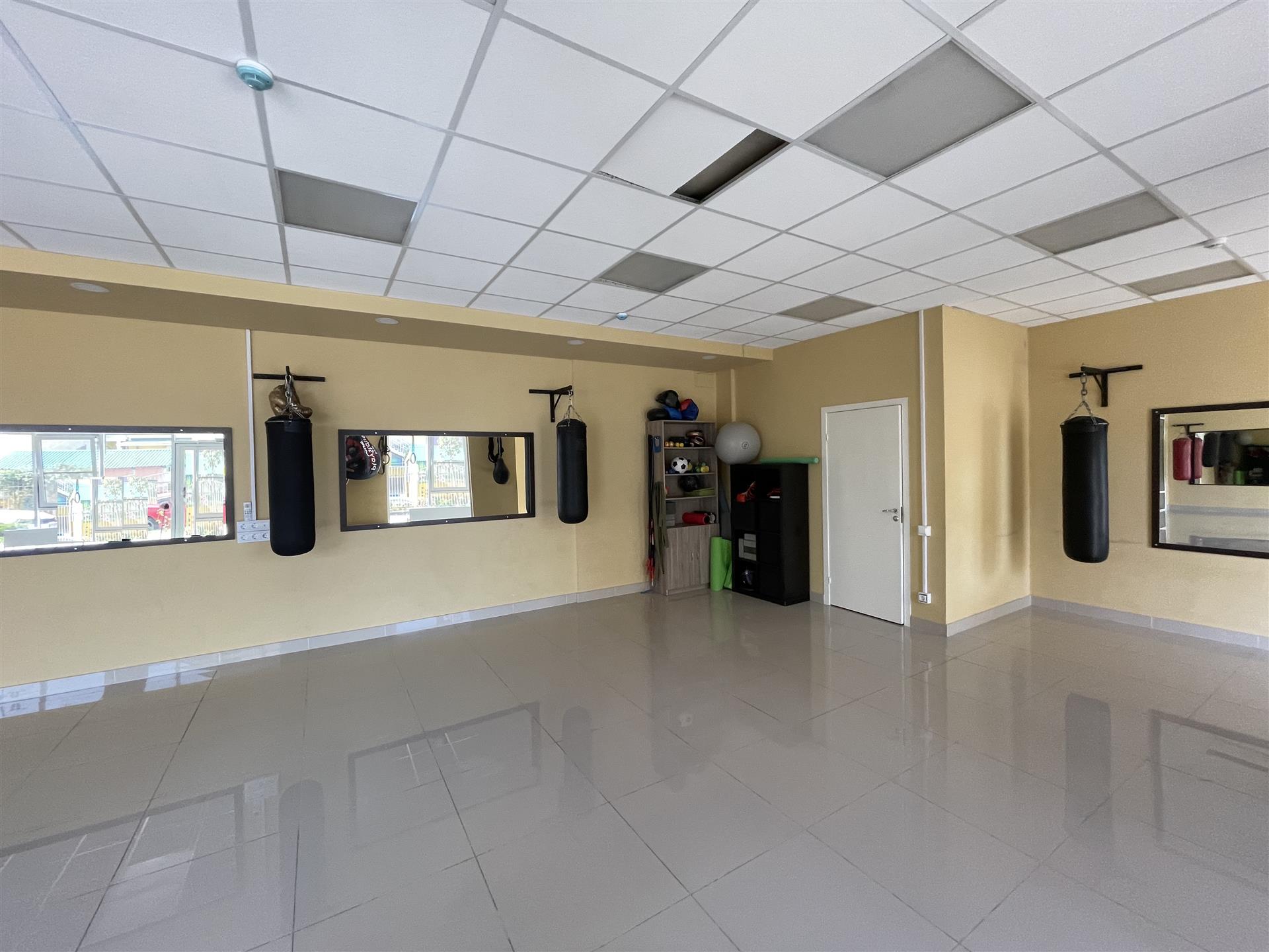 Фото №7: Коммерция 120 м² - Краснодар, Прикубанский внутригородской округ, Славянский, мкр. Светлоград, ул. Красных Партизан, 1/4к11